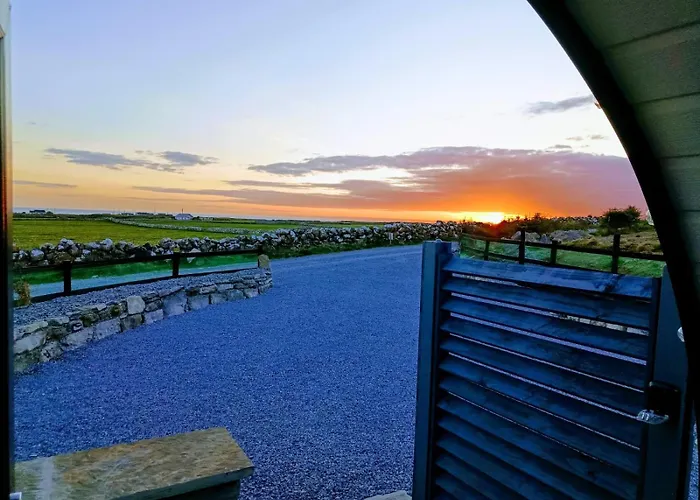 木屋 Hillside Hideaway *