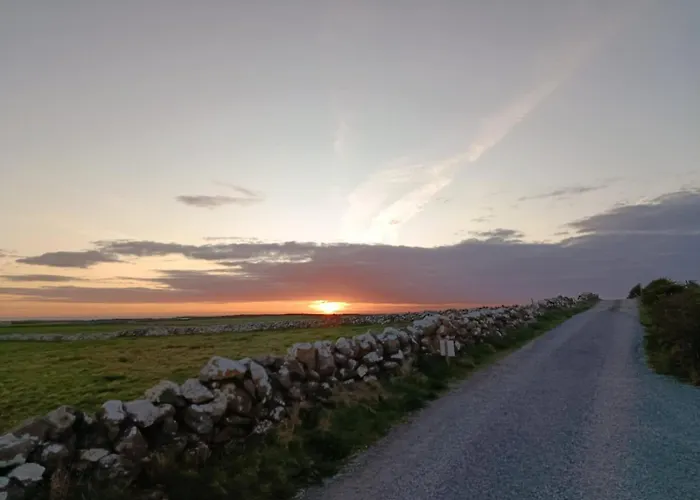 Hillside Hideaway Chalet