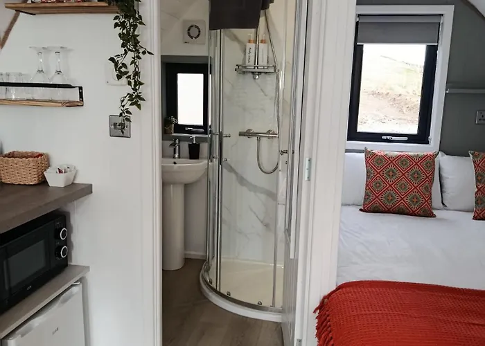 Hillside Hideaway Chalet Doolin